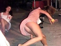8 pictures - college cheerleaders upskirt pics gallery
