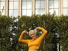 8 pictures - Peach Kennedy Welcome To Bananas