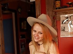 9 pictures - Helen Bergstrom Holy Guacamole