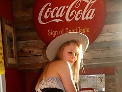 9 pictures - Helen Bergstrom Holy Guacamole