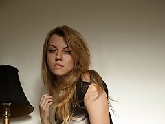 9 pictures - Lydia Graniva Gets Pollinated